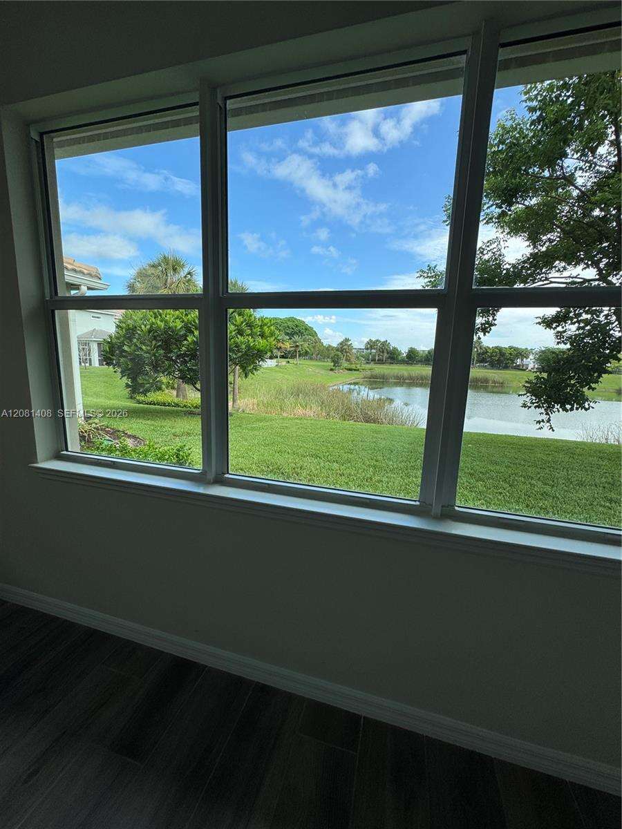 4729 Greenway Dr, Hollywood, FL 33021 - For Sale photo 4