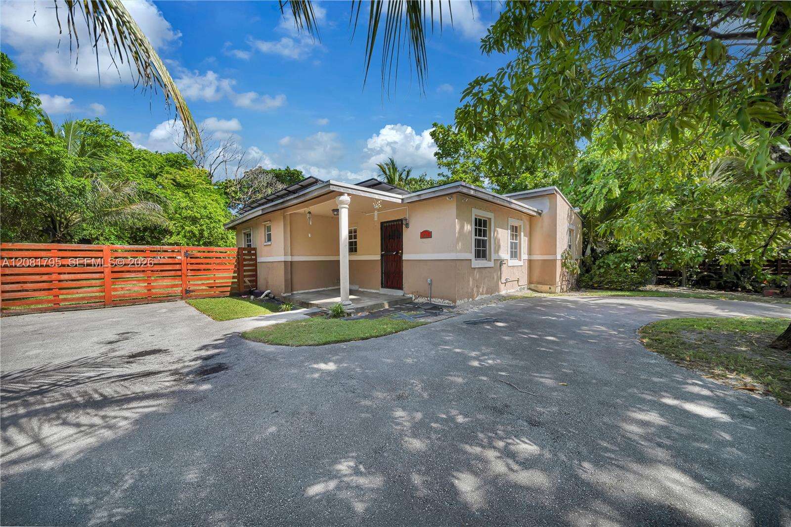 6401 63rd Ct, South Miami, FL 33143 - For Sale photo 3