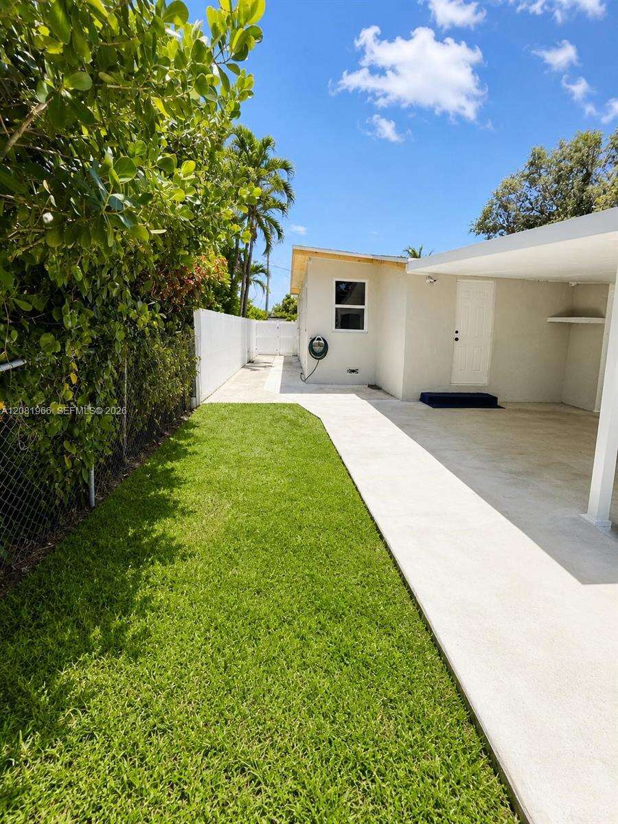 204 7th Ave, Hallandale Beach, FL 33009 - For Sale photo 15