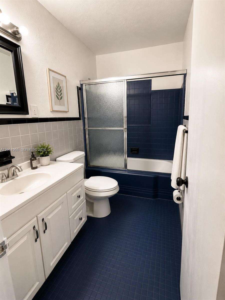 204 7th Ave, Hallandale Beach, FL 33009 - For Sale photo 7