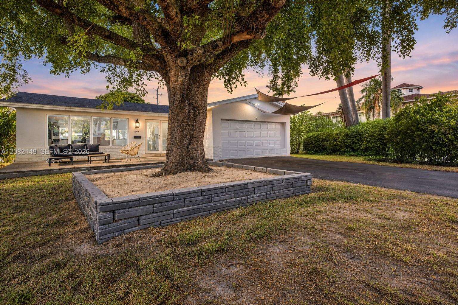 1103 Washington St, Hollywood, FL 33019 - For Sale photo 1