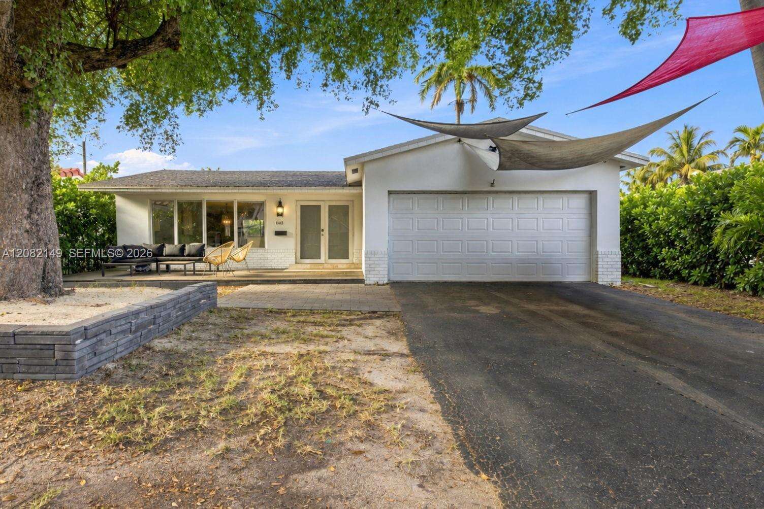 1103 Washington St, Hollywood, FL 33019 - For Sale photo 2