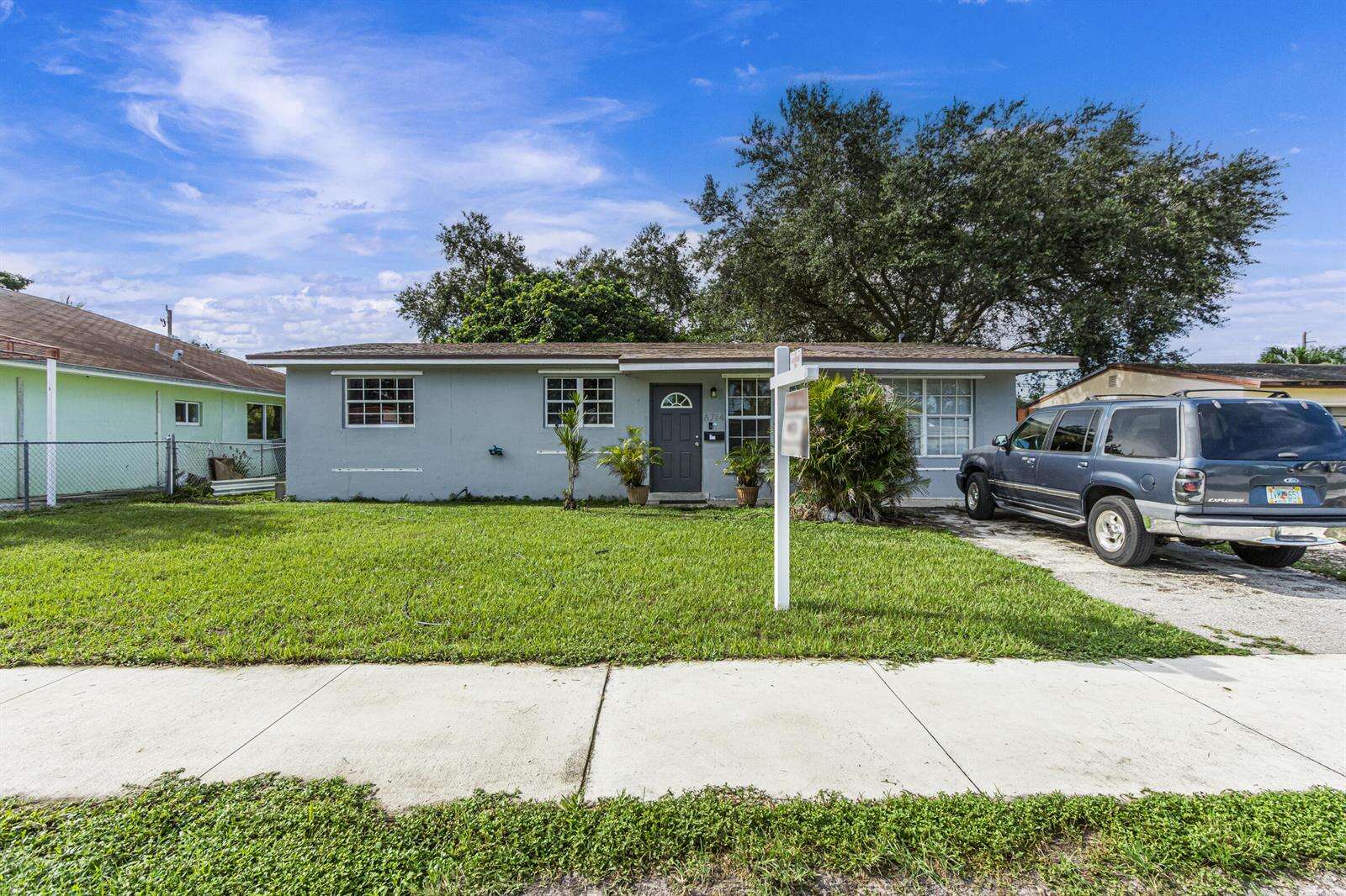 6714 Atlanta, Hollywood, FL 33024 - For Sale photo 1