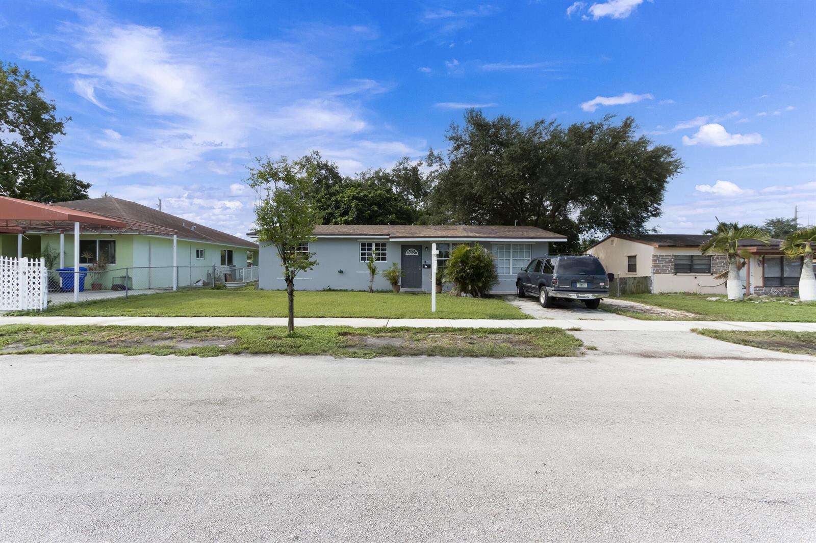 6714 Atlanta, Hollywood, FL 33024 - For Sale photo 2