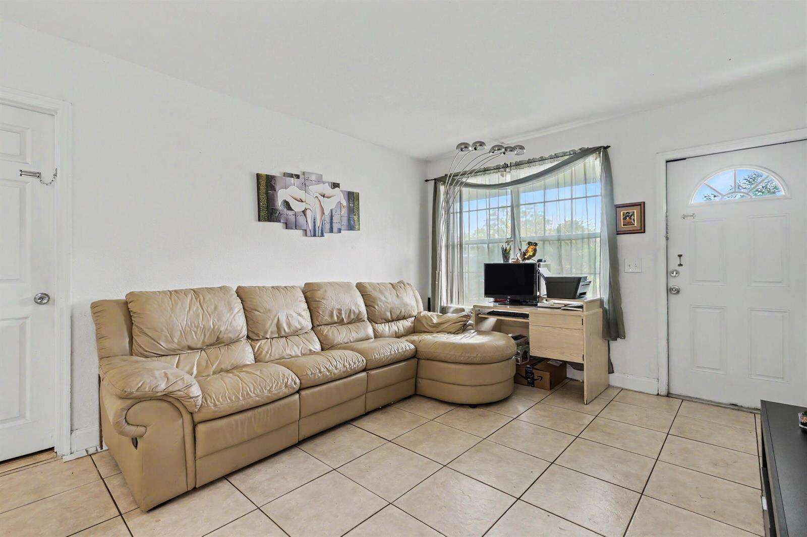6714 Atlanta, Hollywood, FL 33024 - For Sale photo 4