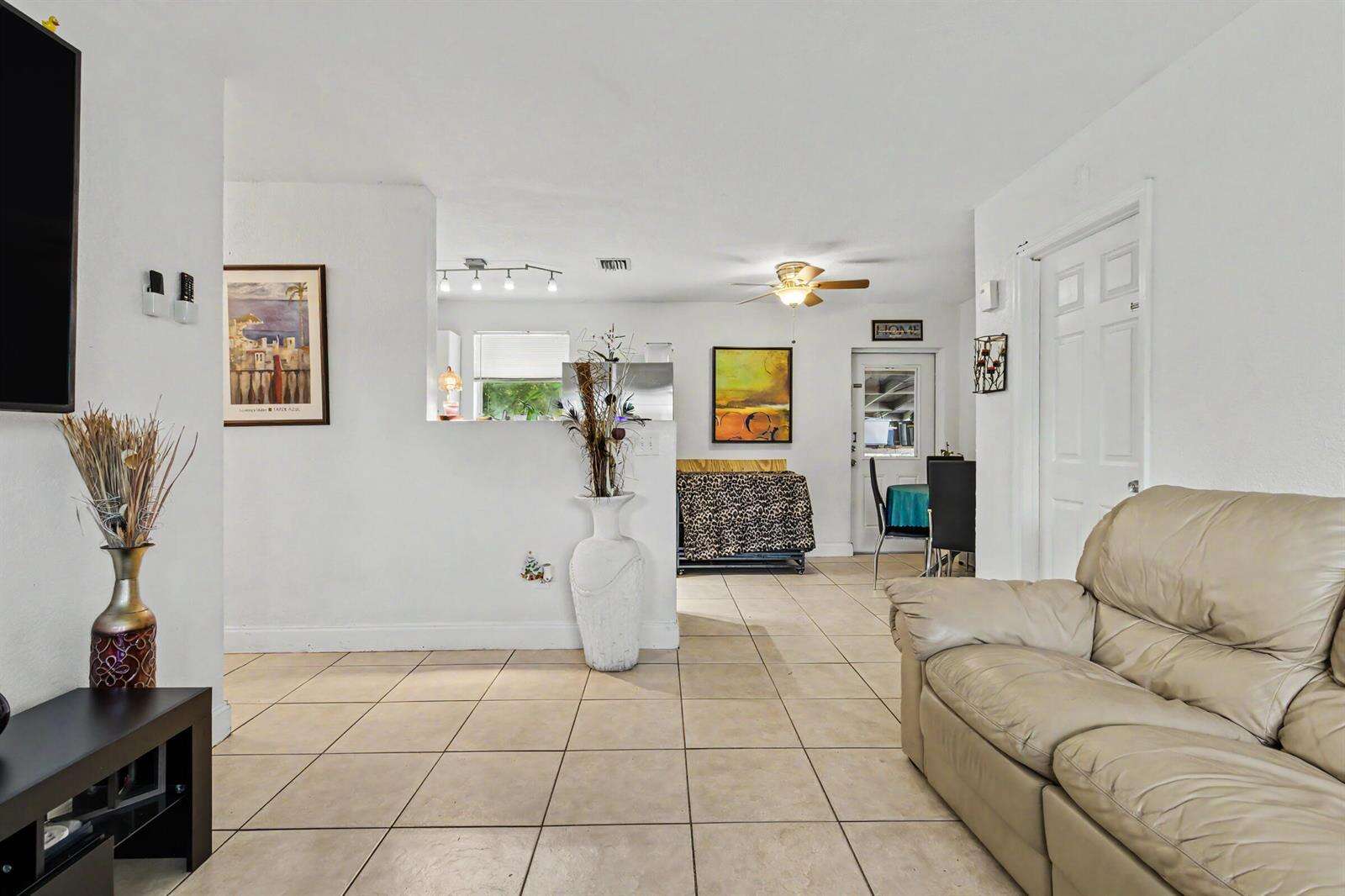 6714 Atlanta, Hollywood, FL 33024 - For Sale photo 6