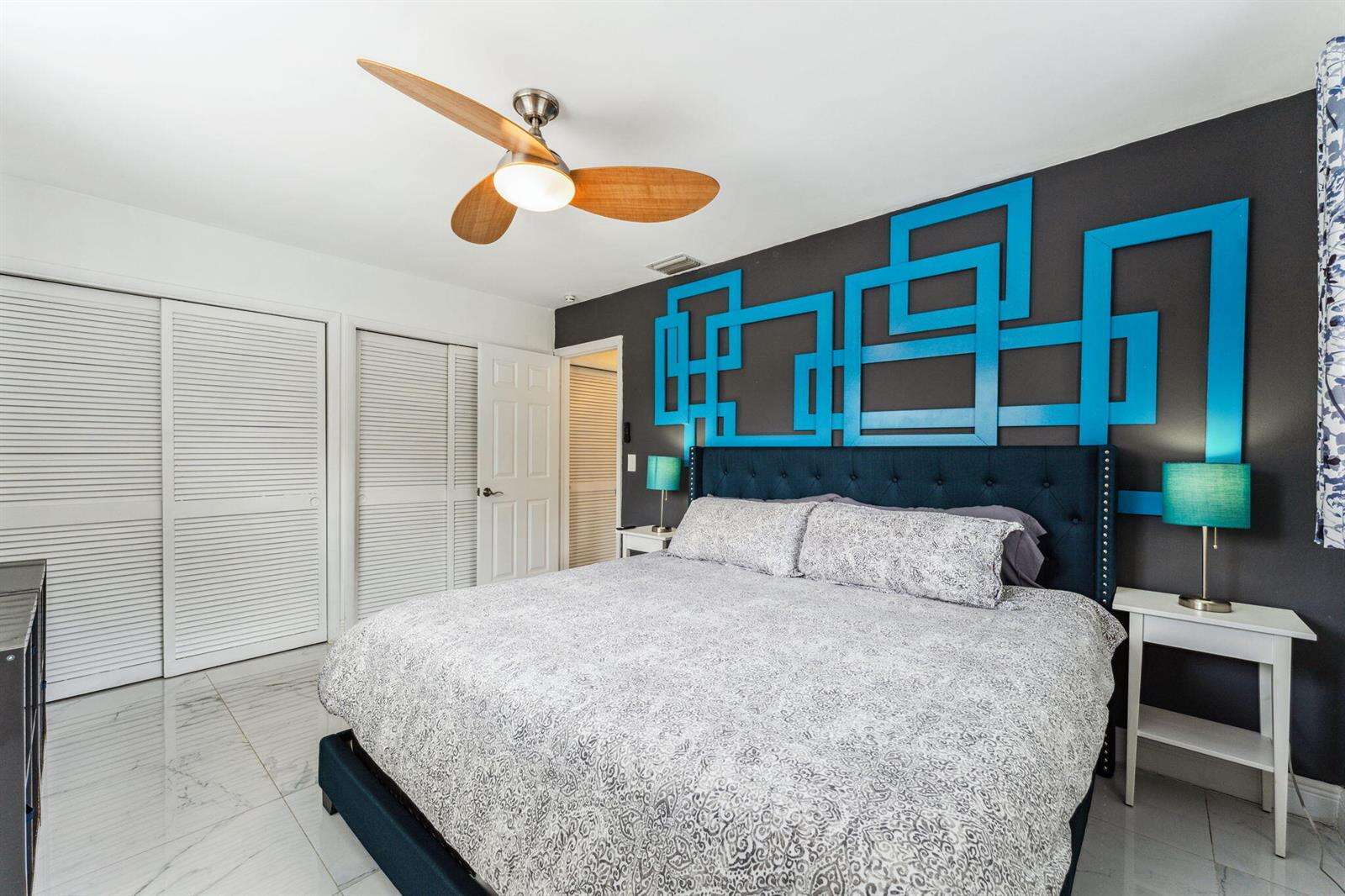 1243 Garfield, Hollywood, FL 33019 - For Sale photo 11