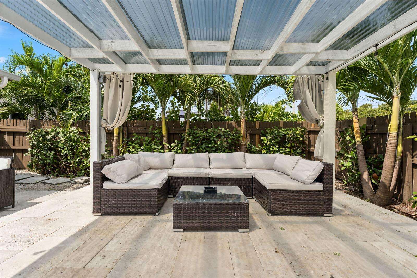 1243 Garfield, Hollywood, FL 33019 - For Sale photo 22