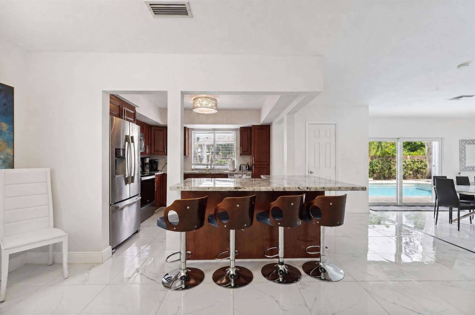 1243 Garfield, Hollywood, FL 33019 - For Sale photo 4