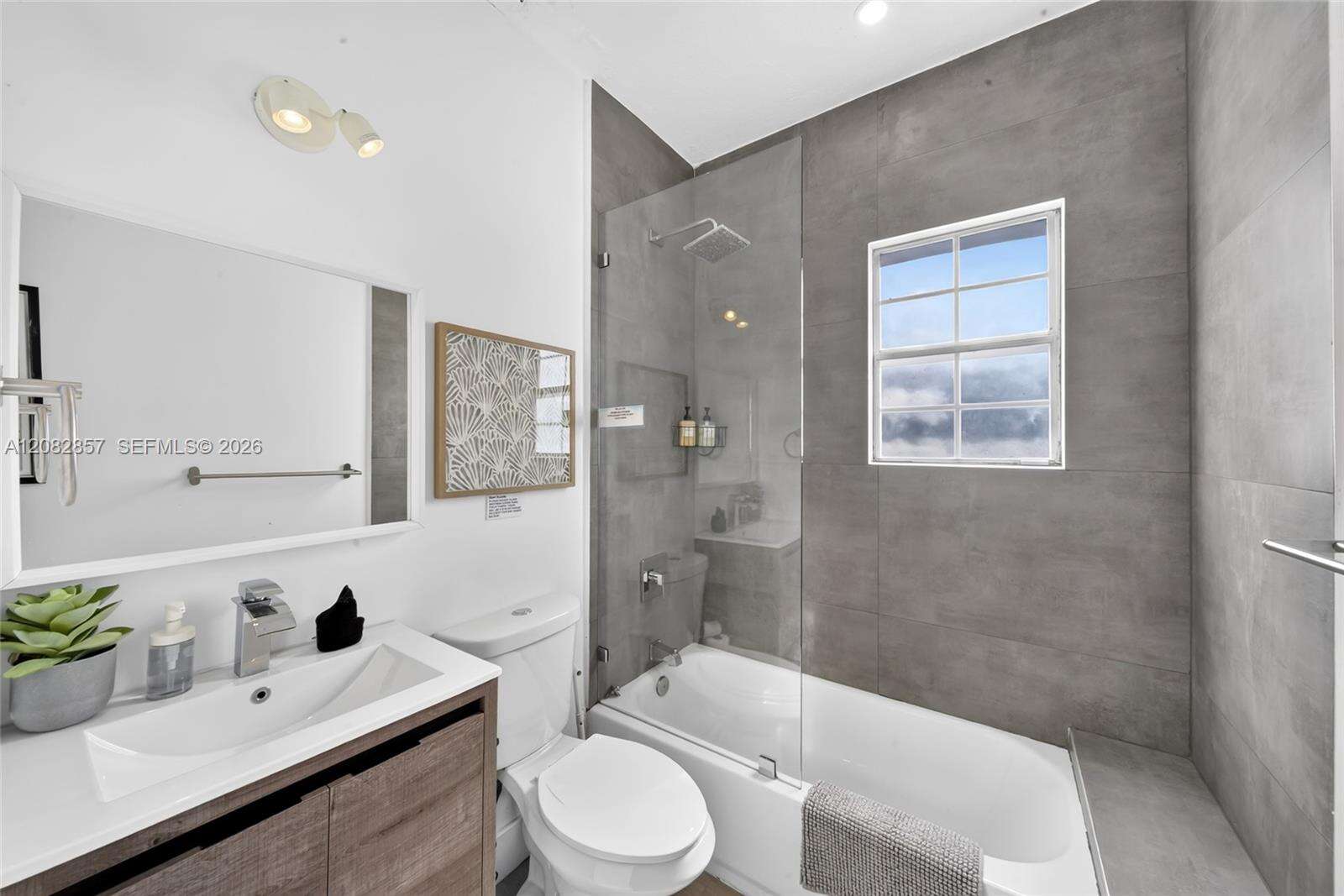 473 61st St, Miami, FL 33137 - For Sale photo 21