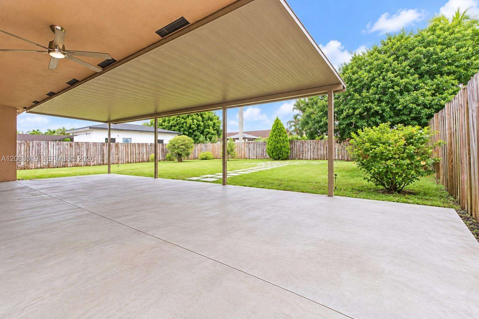 18045 154th Pl, Miami, FL 33187 - For Sale photo 12