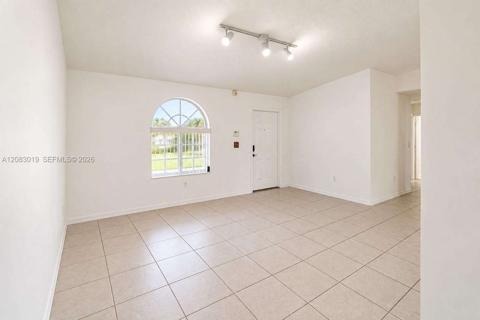18045 154th Pl, Miami, FL 33187 - For Sale photo 7