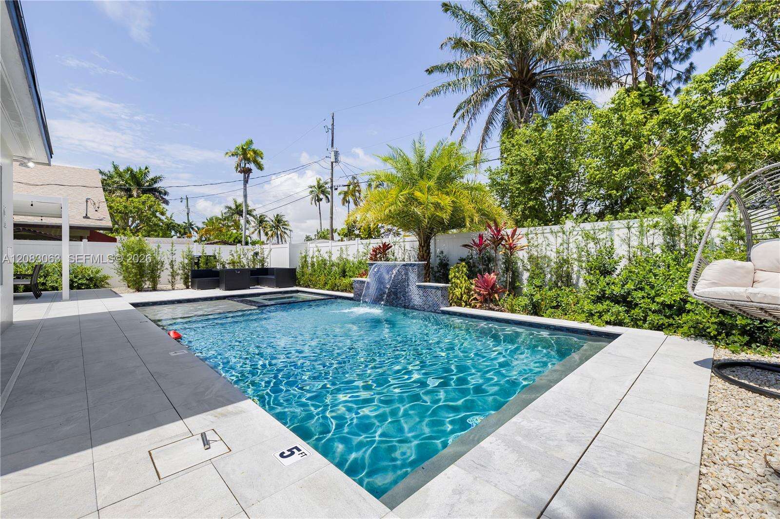 1104 13th Ter, Hollywood, FL 33019 - For Sale photo 31