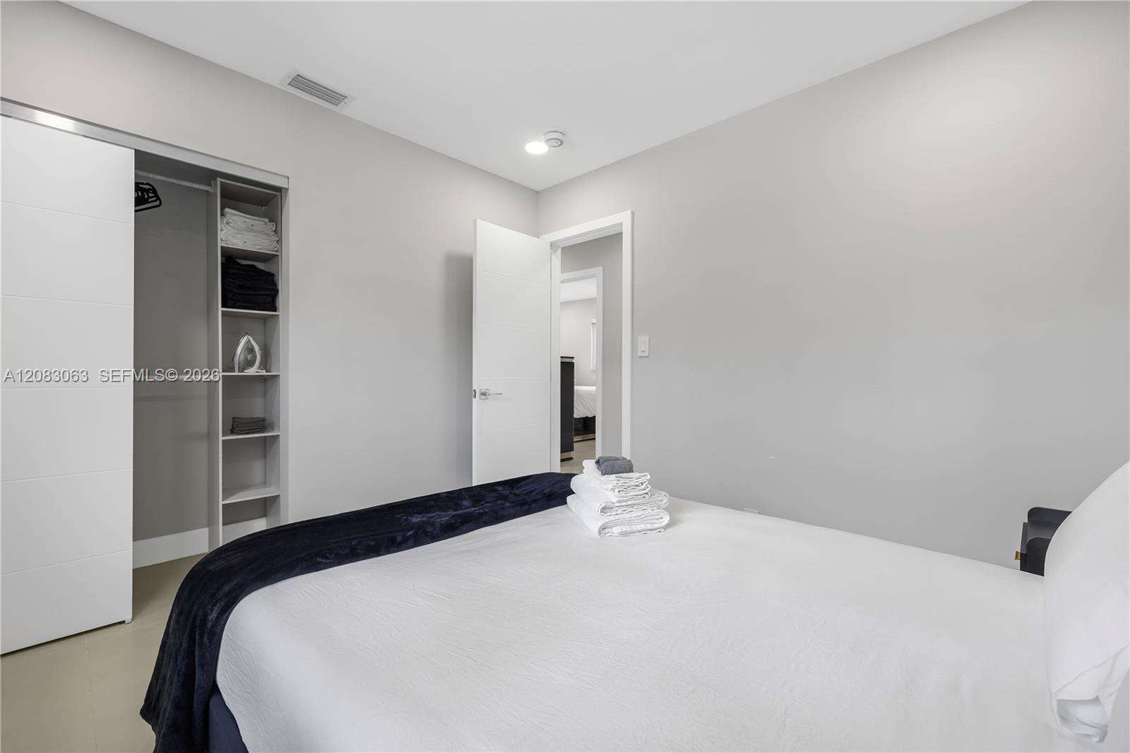 1104 13th Ter, Hollywood, FL 33019 - For Sale photo 35