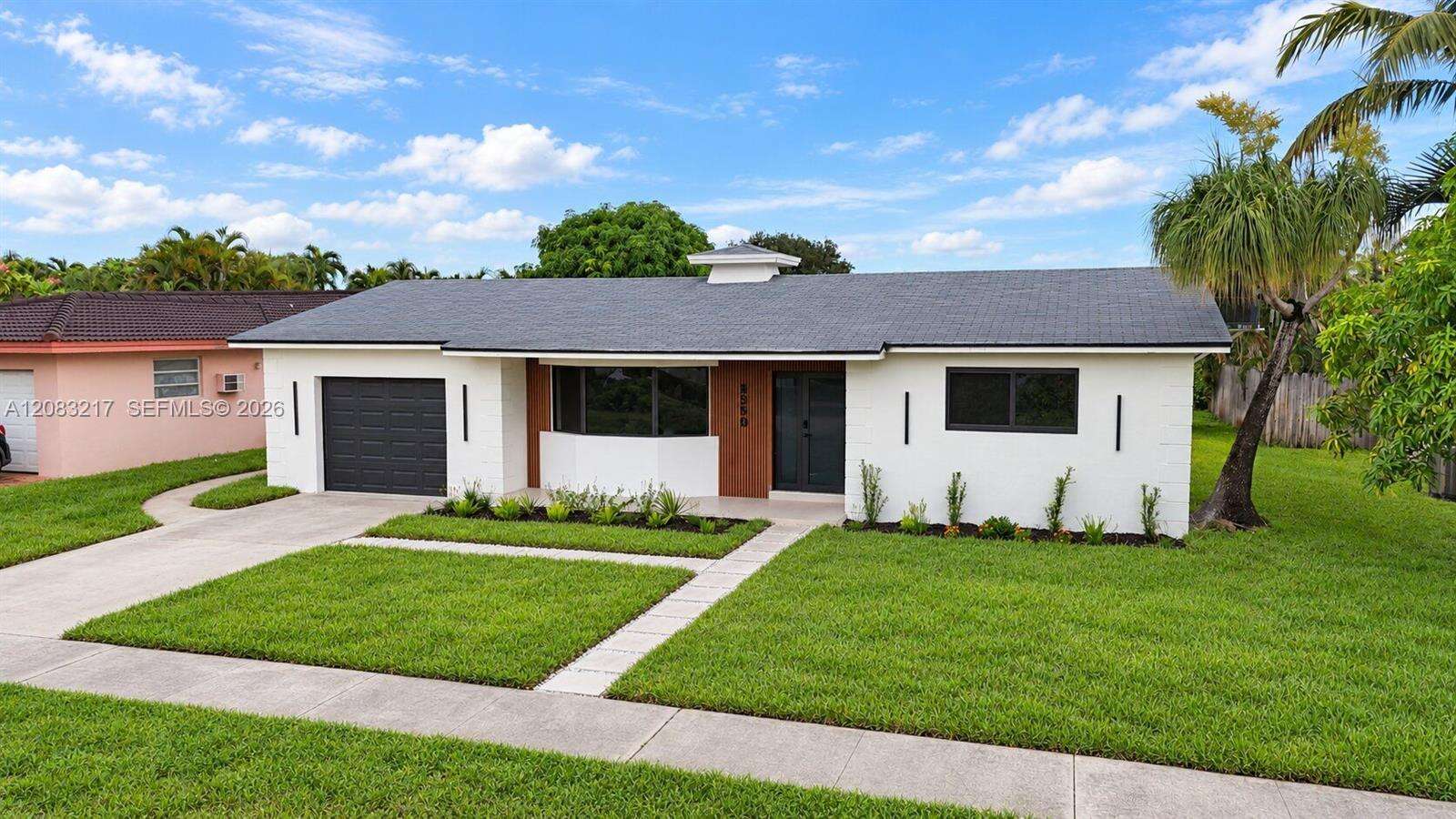 5309 Hayes St, Hollywood, FL 33021 - For Sale photo 2