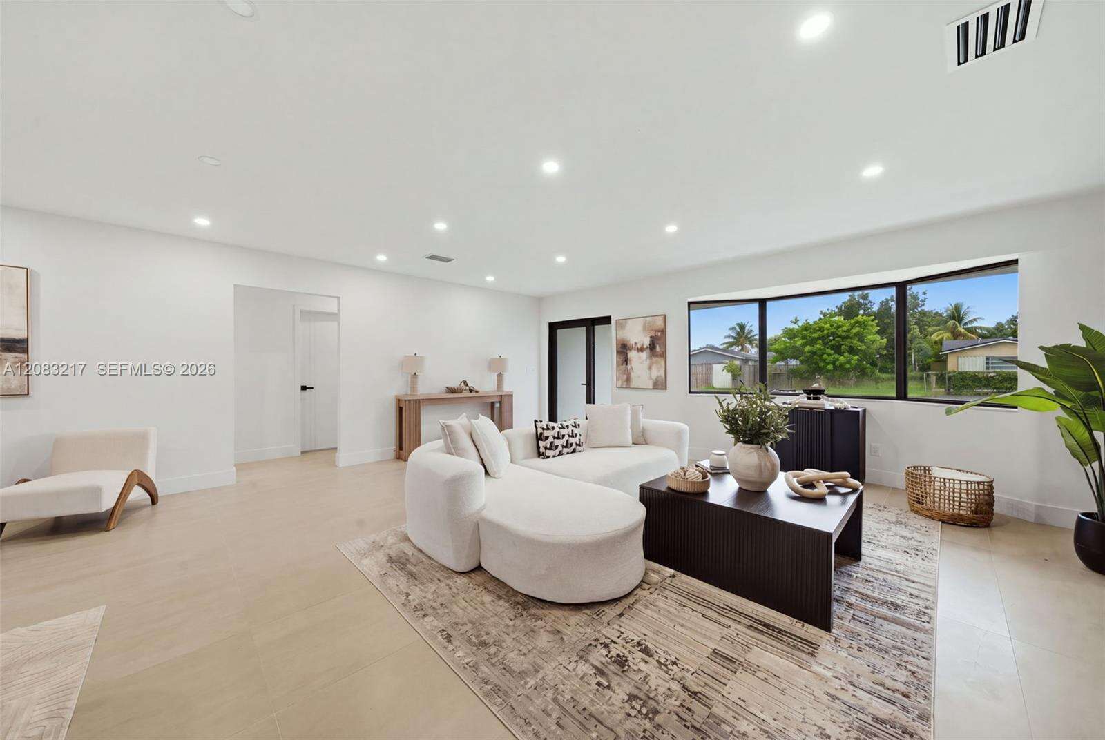 5309 Hayes St, Hollywood, FL 33021 - For Sale photo 10