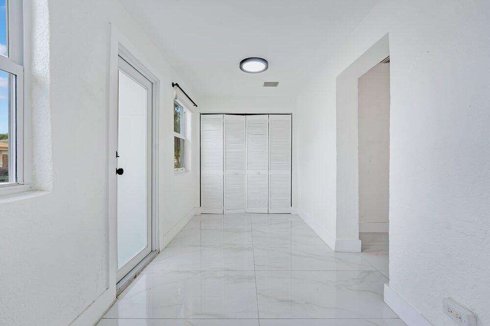 2220 Hope, Hollywood, FL 33020 - For Sale photo 2