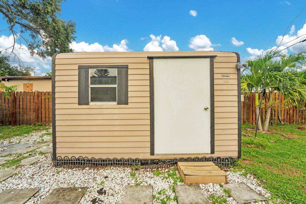 2220 Hope, Hollywood, FL 33020 - For Sale photo 14