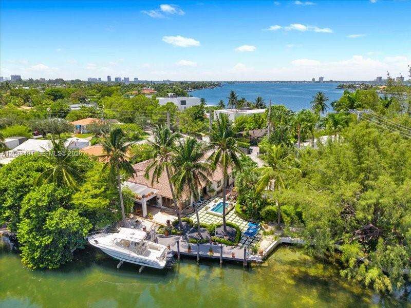 1150 Biscayne Point Rd, Miami Beach, FL 33141 - For Sale photo 2