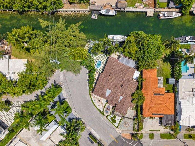 1150 Biscayne Point Rd, Miami Beach, FL 33141 - For Sale photo 17