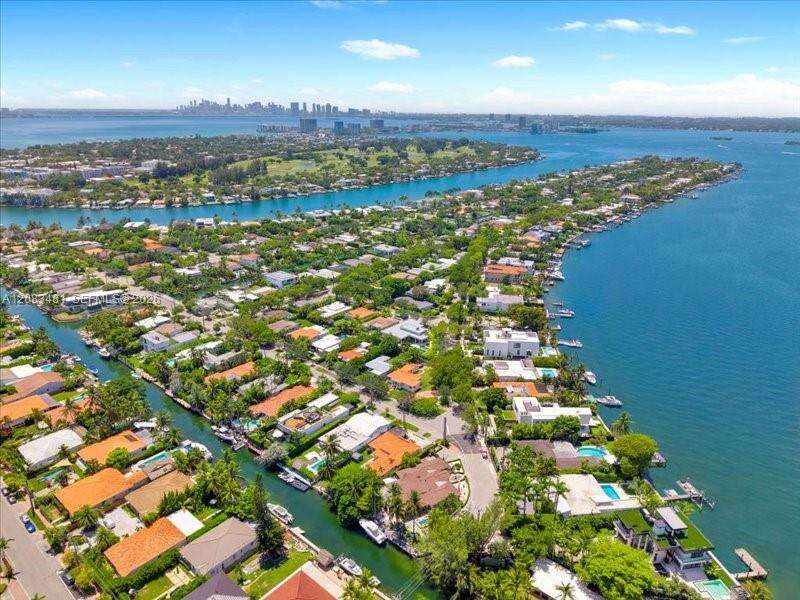 1150 Biscayne Point Rd, Miami Beach, FL 33141 - For Sale photo 5