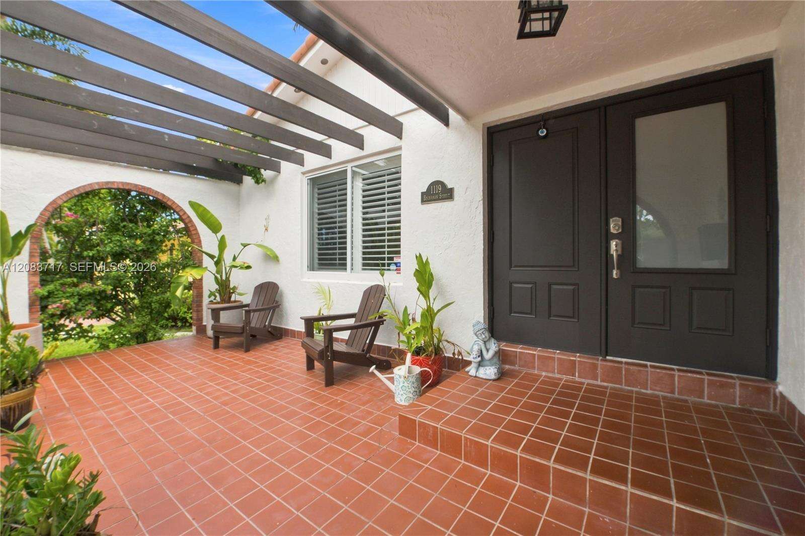 1119 Buchanan St, Hollywood, FL 33019 - For Sale photo 1