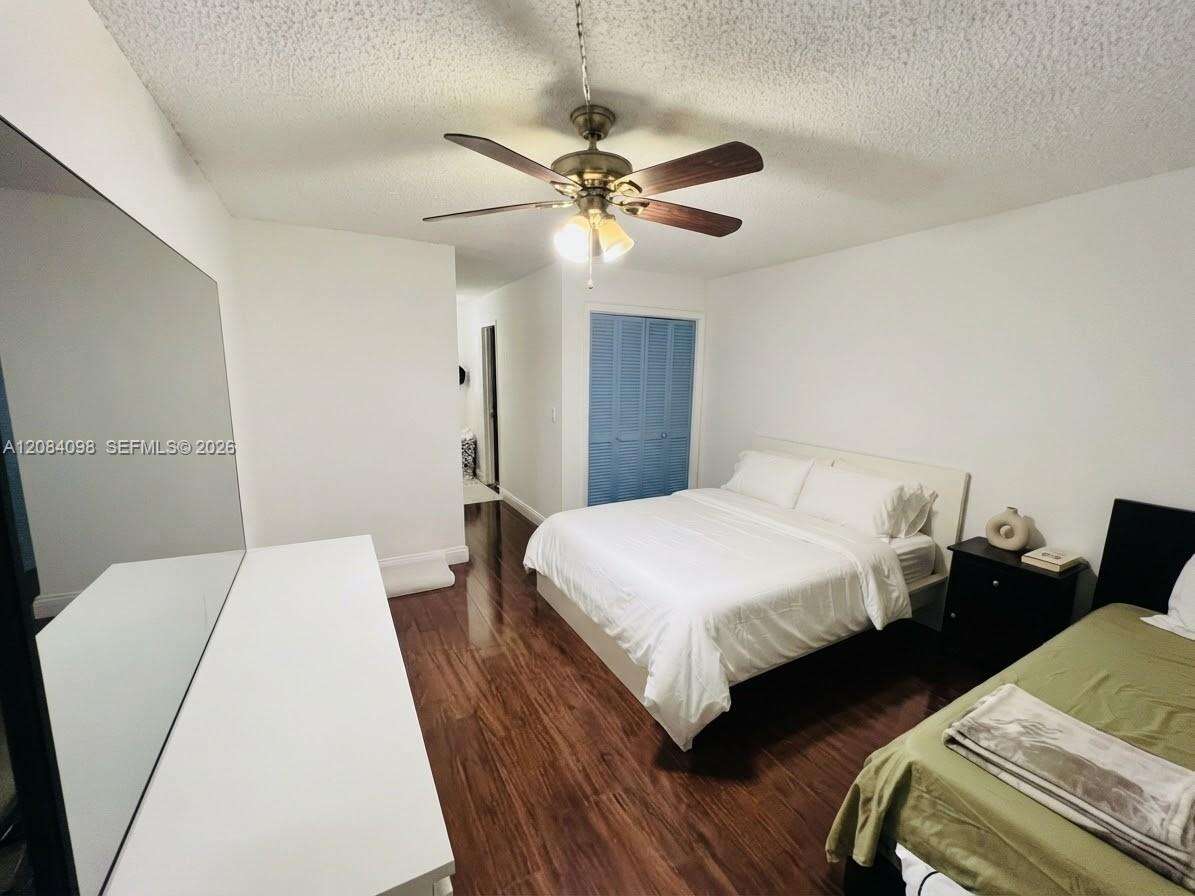 332 Briarwood Cir, Hollywood, FL 33024 - For Sale photo 13
