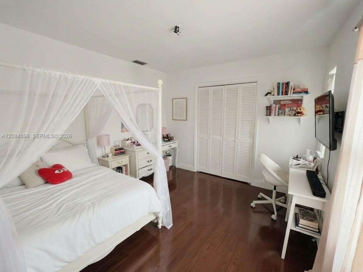 332 Briarwood Cir, Hollywood, FL 33024 - For Sale photo 16