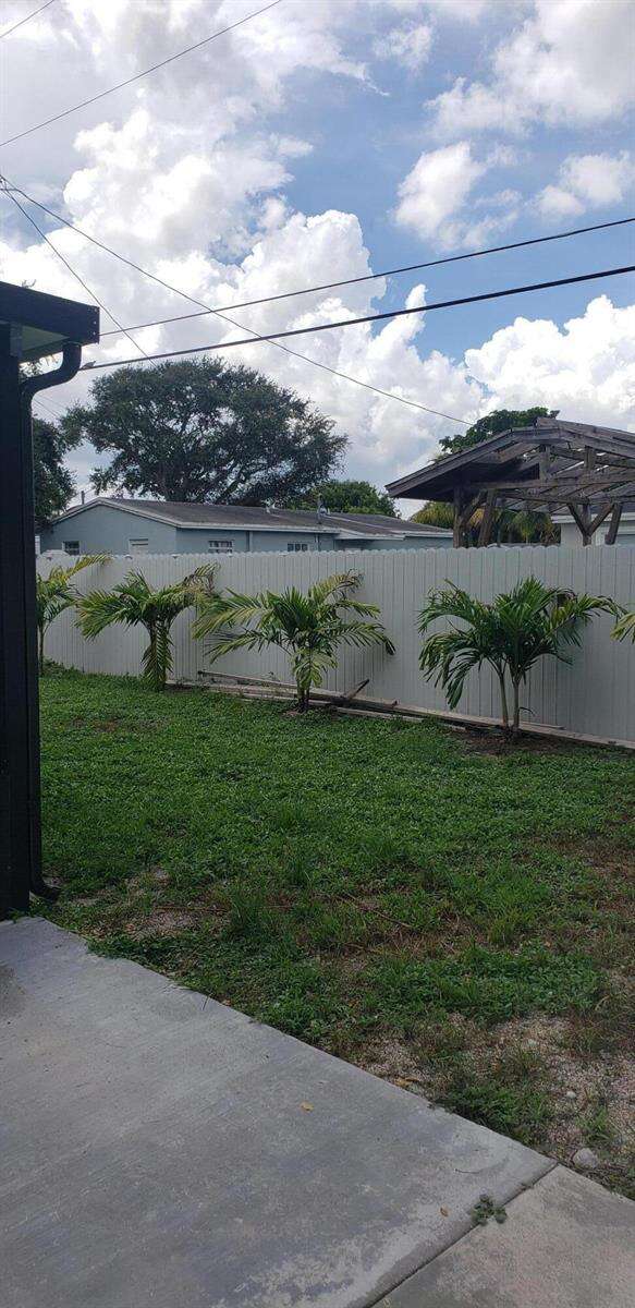 1520 68th, Hollywood, FL 33024 - For Sale photo 12