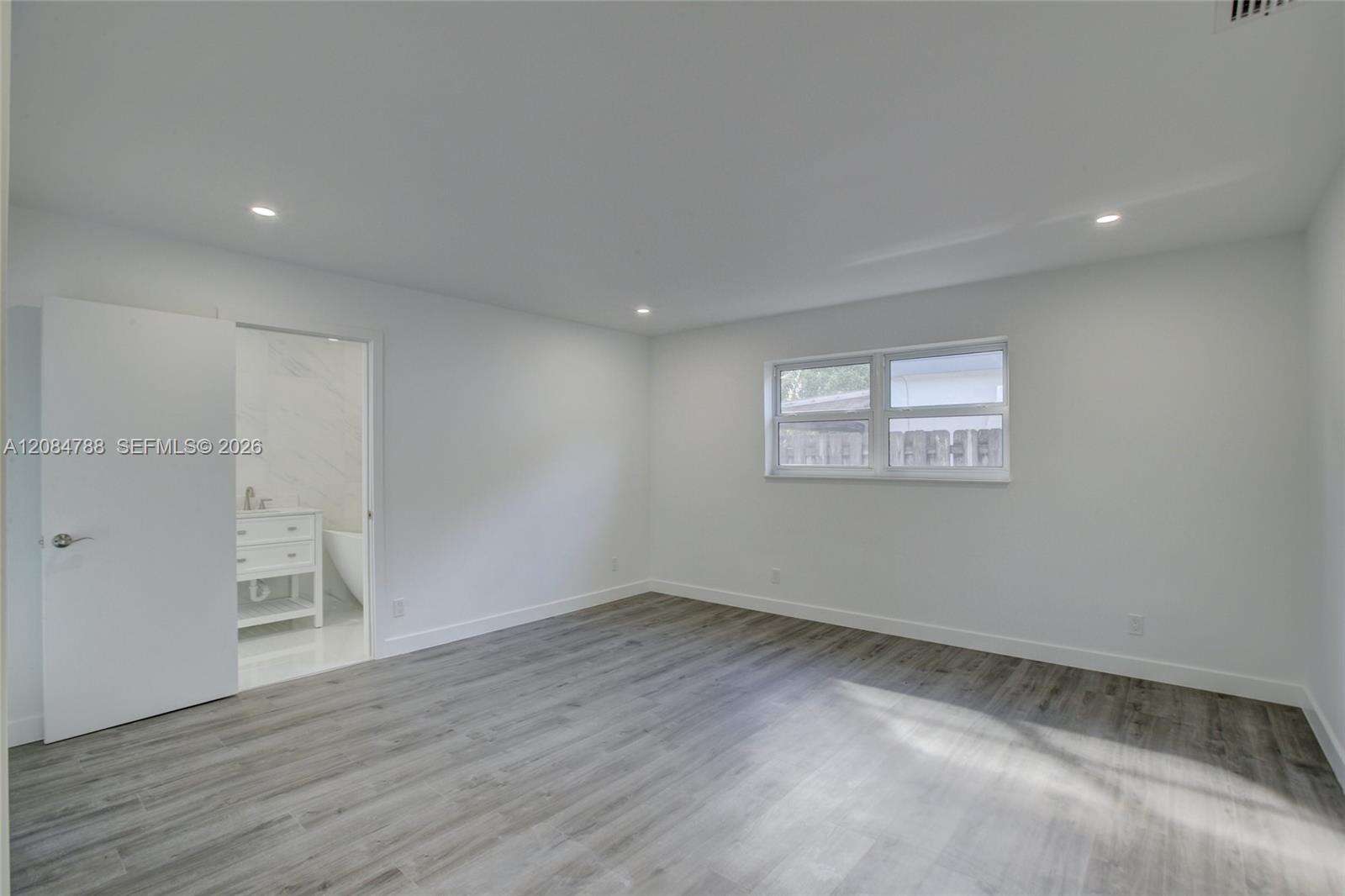 1801 54th Ave, Hollywood, FL 33021 - For Sale photo 15