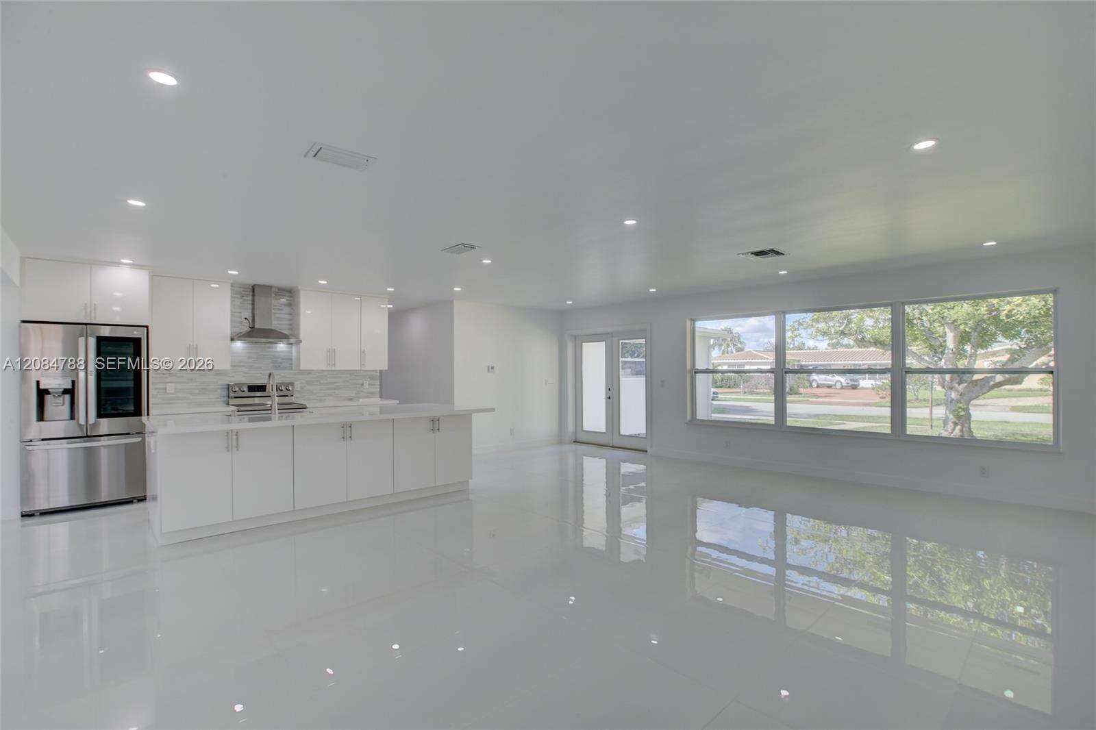 1801 54th Ave, Hollywood, FL 33021 - For Sale photo 4