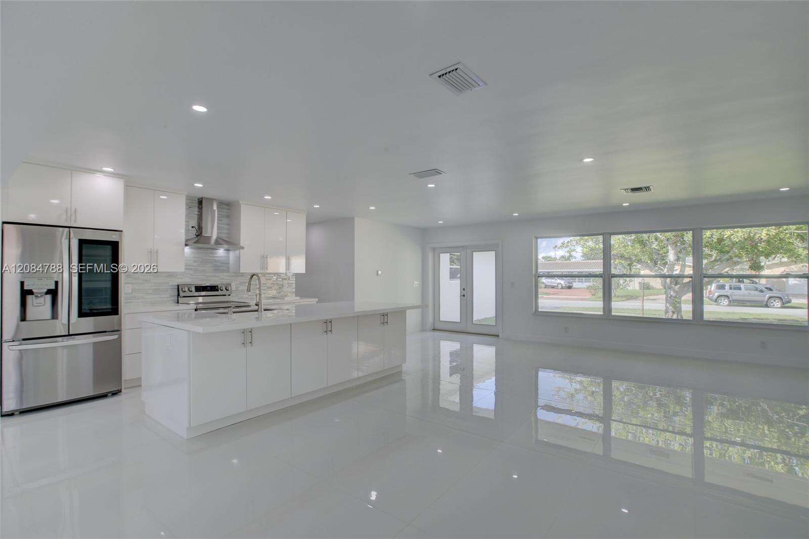 1801 54th Ave, Hollywood, FL 33021 - For Sale photo 5