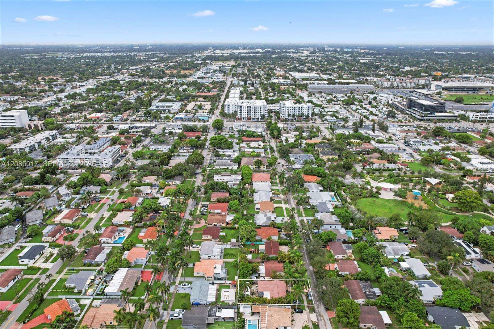 918 4th St, Hallandale Beach, FL 33009 - For Sale photo 35