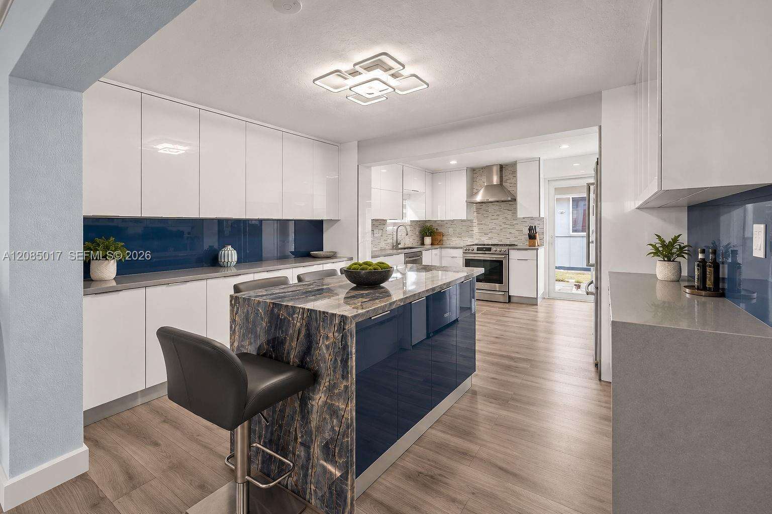 918 4th St, Hallandale Beach, FL 33009 - For Sale photo 7
