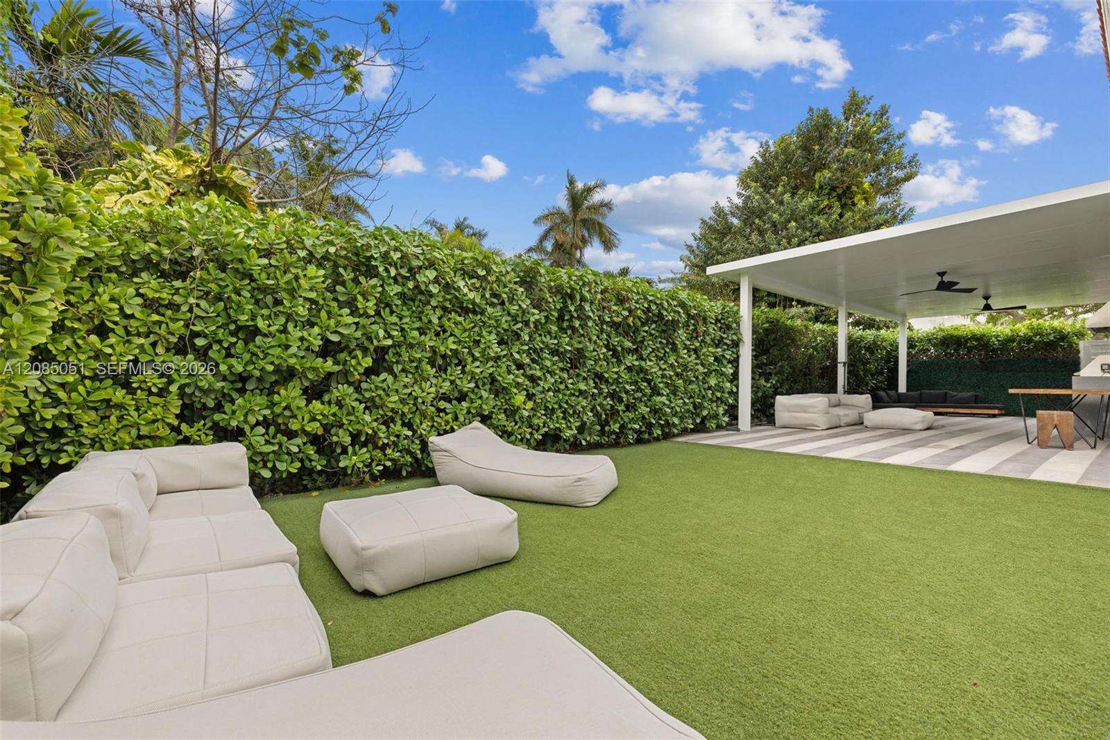 2615 213th St, Miami, FL 33180 - For Sale photo 22