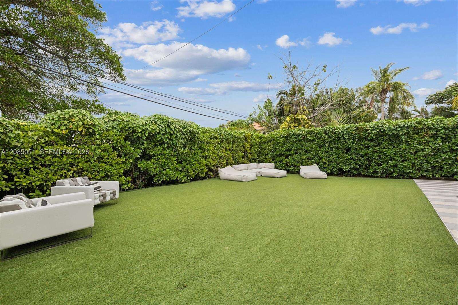 2615 213th St, Miami, FL 33180 - For Sale photo 23
