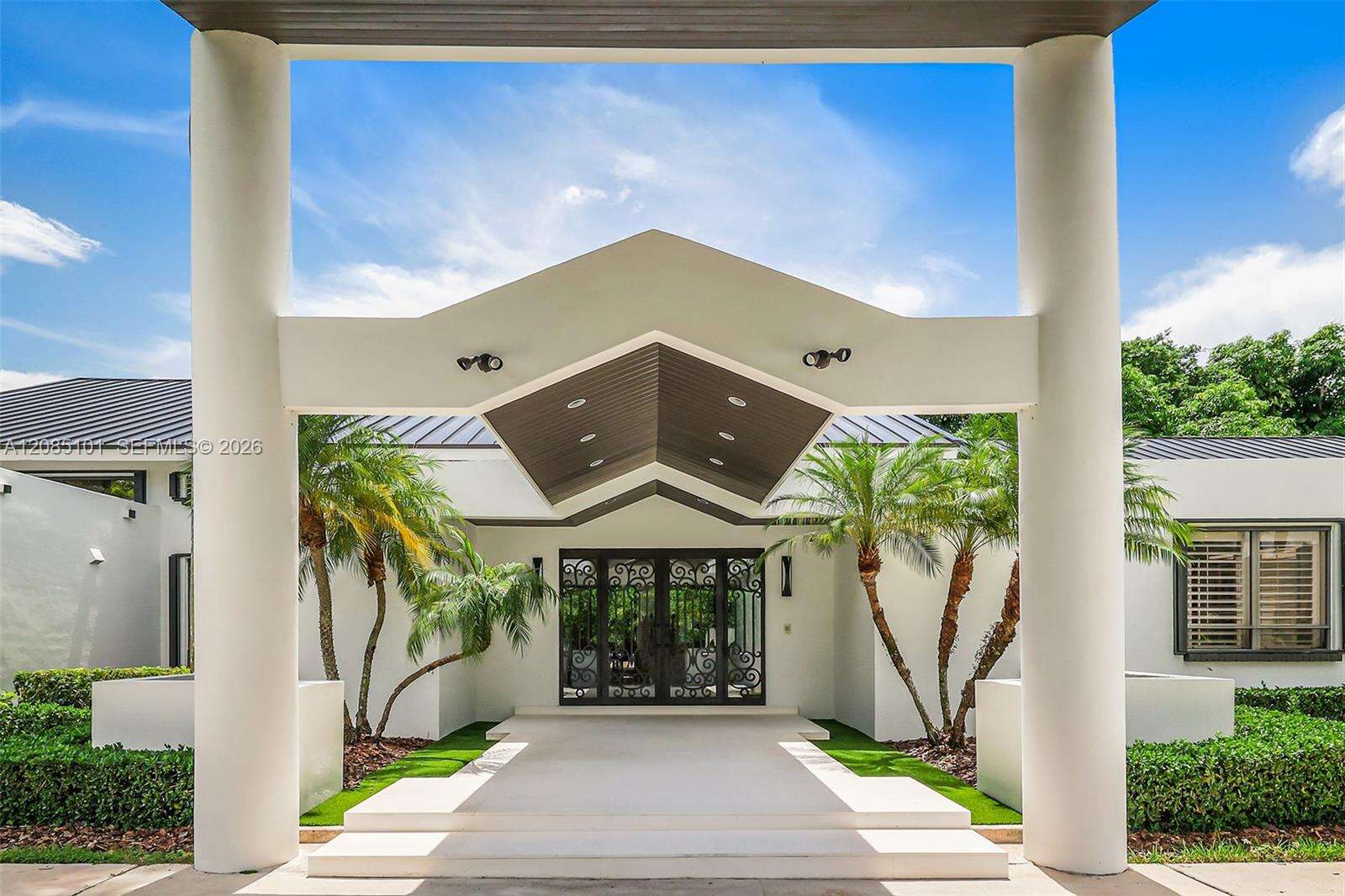 7730 68 Terrace, Miami, FL 33143 - For Sale photo 2