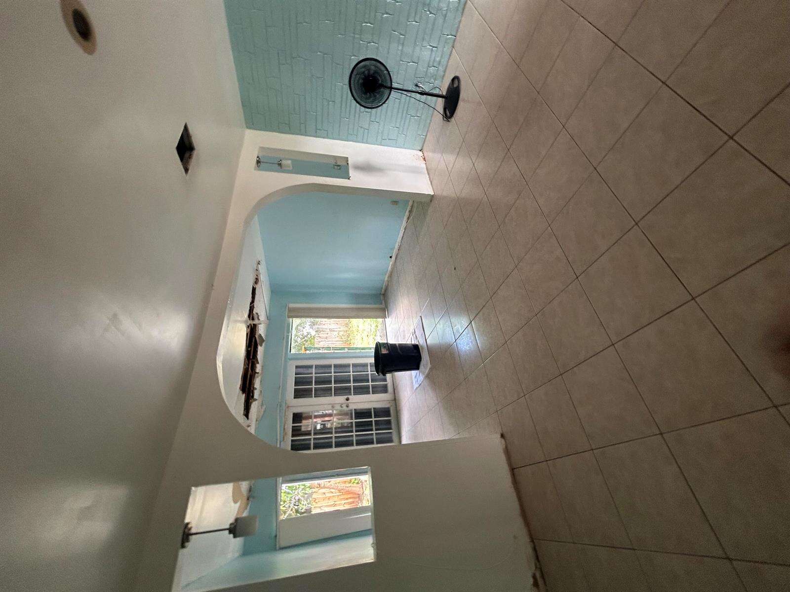 6831 Scott, Hollywood, FL 33024 - For Sale photo 14