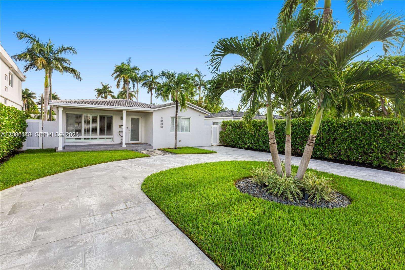 1239 Washington St, Hollywood, FL 33019 - For Sale photo 1