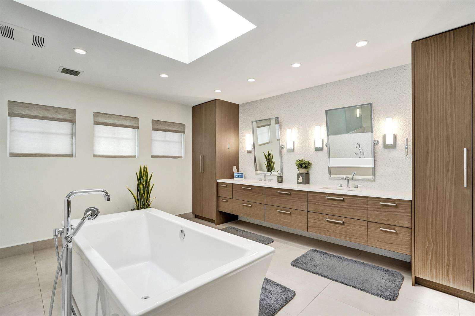 738 Middle River, Fort Lauderdale, FL 33304 - For Sale photo 88