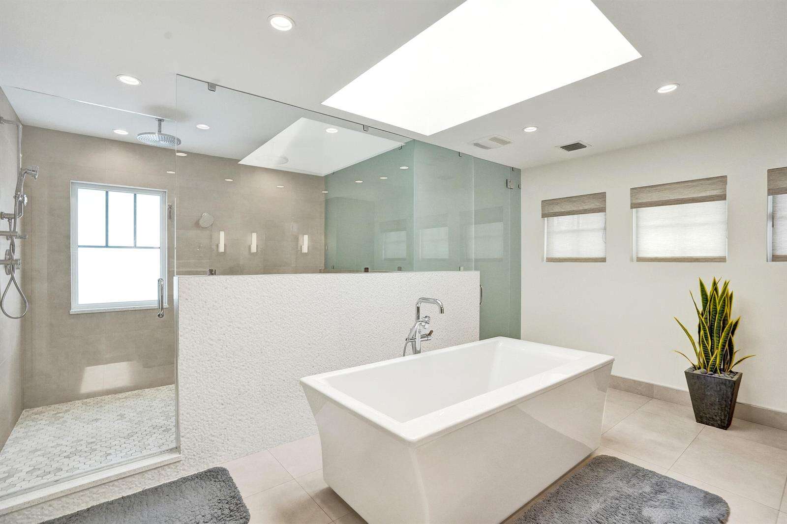738 Middle River, Fort Lauderdale, FL 33304 - For Sale photo 89