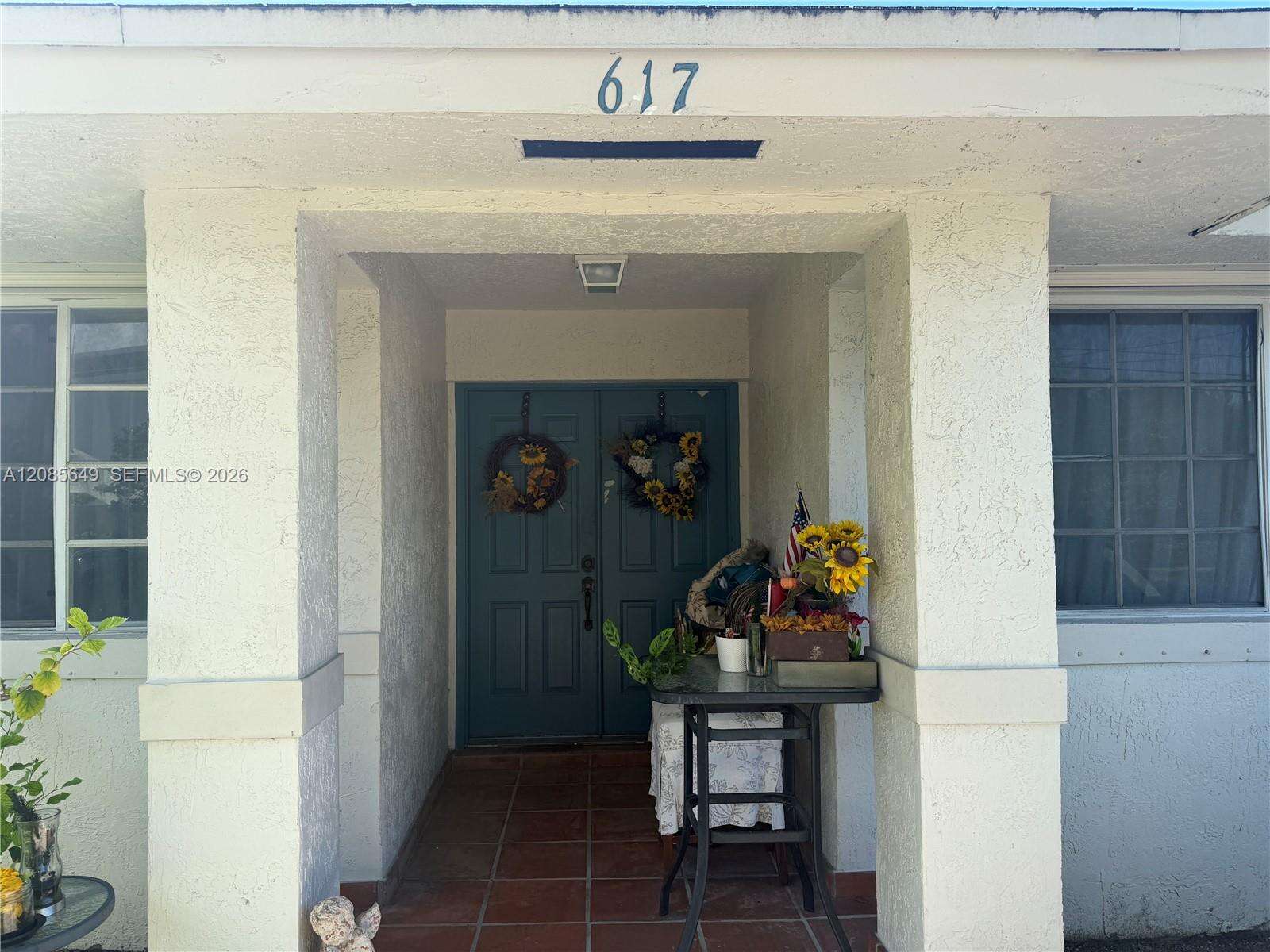 617 1st St, Hallandale Beach, FL 33009 - For Sale photo 2