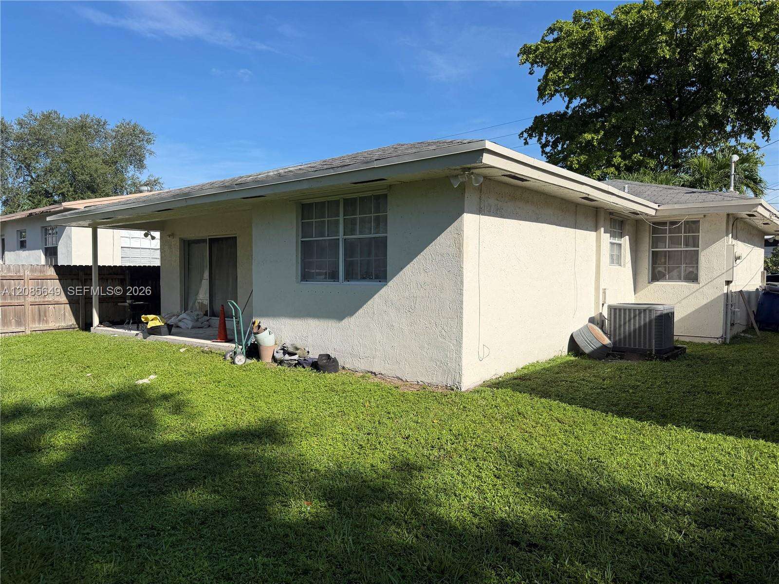 617 1st St, Hallandale Beach, FL 33009 - For Sale photo 5