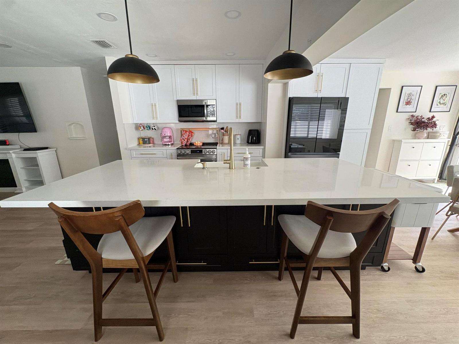 1215 16th, Fort Lauderdale, FL 33304 - For Sale photo 2