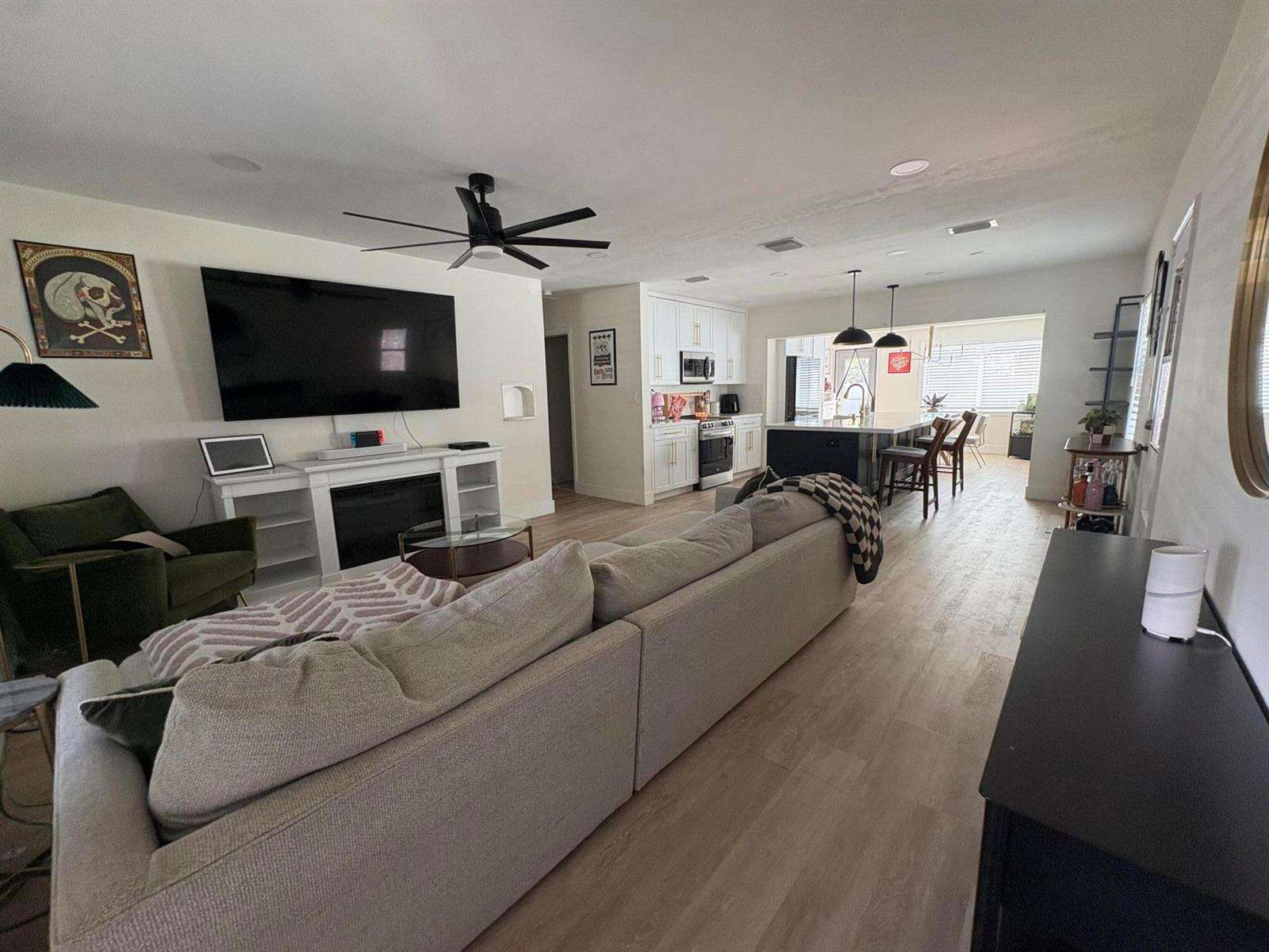 1215 16th, Fort Lauderdale, FL 33304 - For Sale photo 9