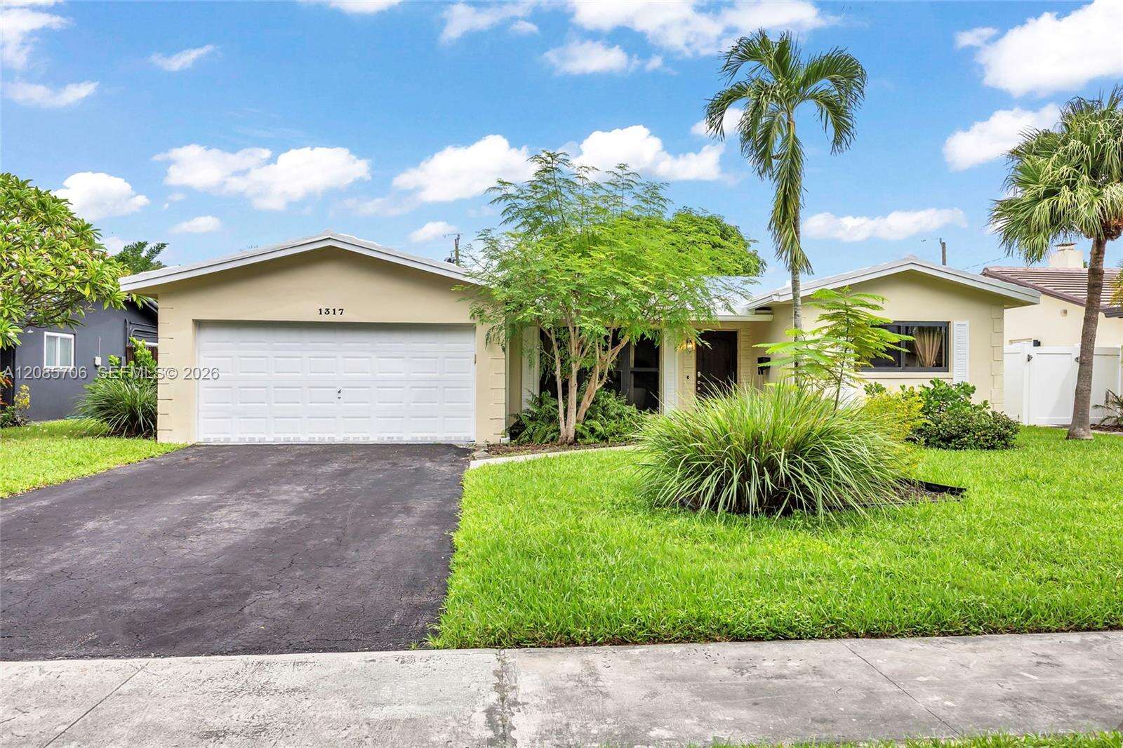 1317 Funston St, Hollywood, FL 33019 - For Sale photo 1
