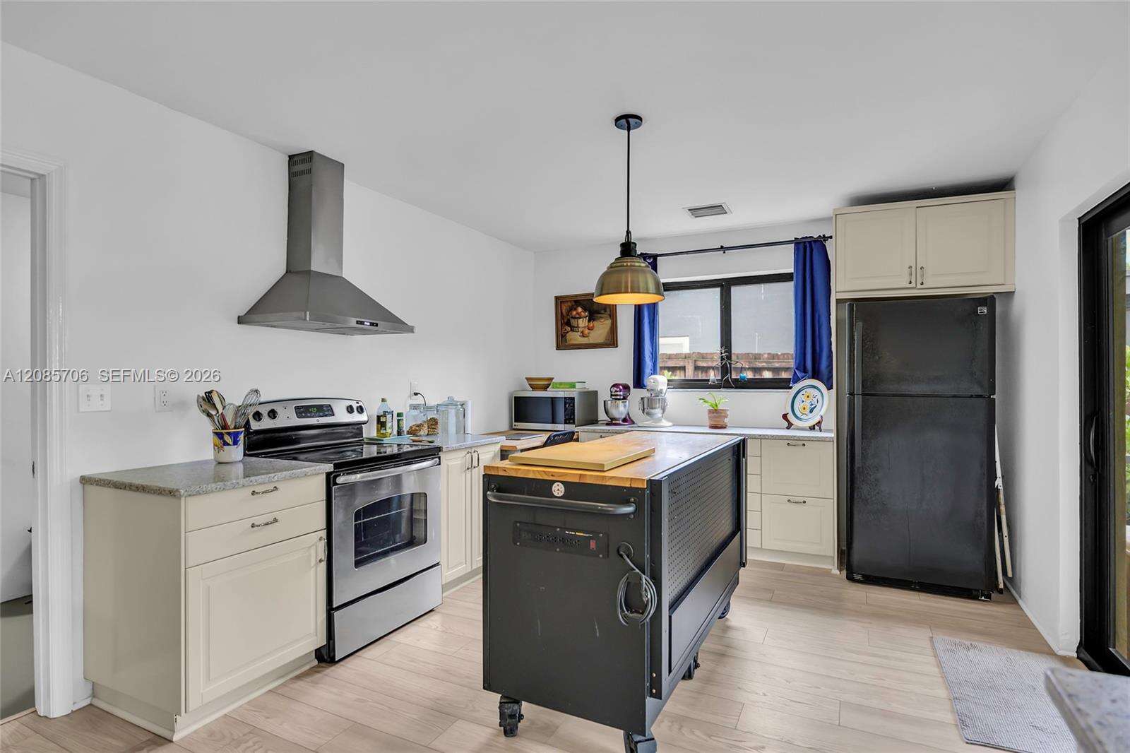 1317 Funston St, Hollywood, FL 33019 - For Sale photo 9