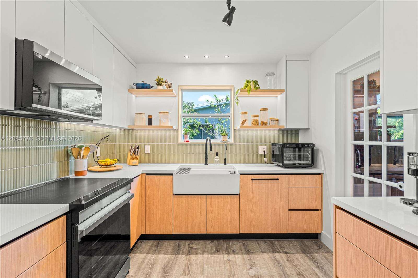 1126 Hawthorne Cir, Hollywood, FL 33021 - For Sale photo 15