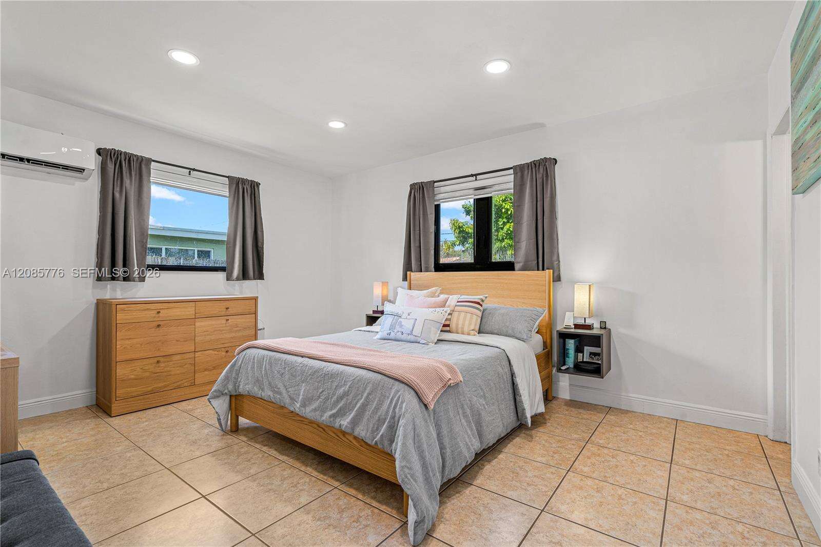 1126 Hawthorne Cir, Hollywood, FL 33021 - For Sale photo 18