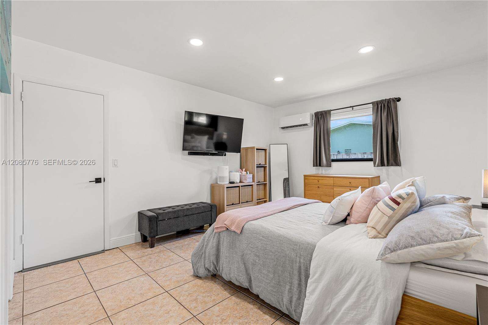 1126 Hawthorne Cir, Hollywood, FL 33021 - For Sale photo 20